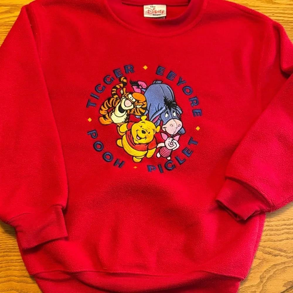 Vintage The Disney Store Red Fleece crewneck with Pooh Tigger Eeyore and Piglet